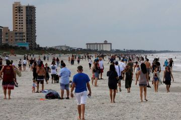 En Floride, les plages ont partiellement rouvert