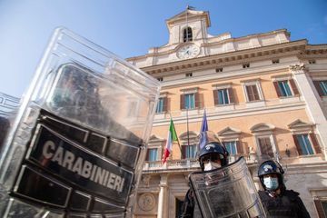 En Italie, un chauffard tue un syndicaliste en forçant un piquet de grève