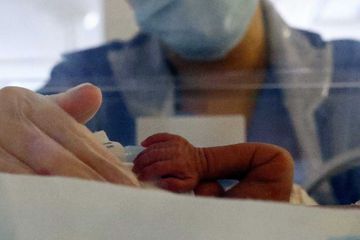 En Suisse, un nourrisson succombe au coronavirus