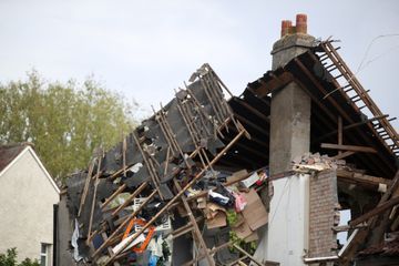 Explosion Angleterre : un enfant mort et des maisons détruites