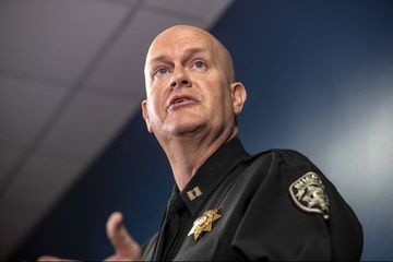 Fusillades d'Atlanta : Propos controversés et T-shirt raciste, un officier évincé de l'enquête