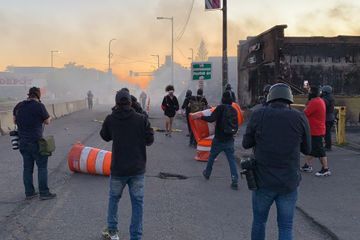 Au coeur des échauffourées à Minneapolis