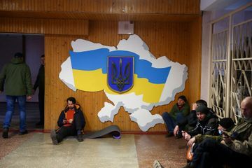 Guerre en Ukraine : les Français sur place invités à rester à l'abri