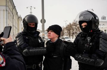 Guerre en Ukraine : plus de 5000 manifestants pacifistes arrêtés en Russie