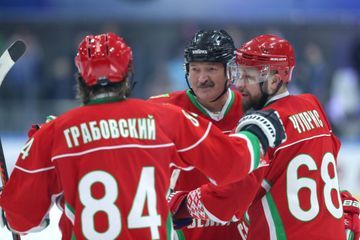 Hockey, sauna et vodka : en Biélorussie, le président rejette la 