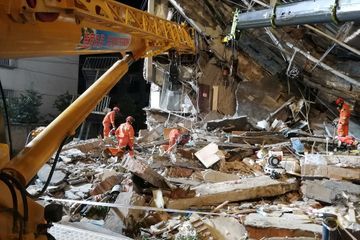 Hôtel effondré en Chine : 8 morts, 9 disparus