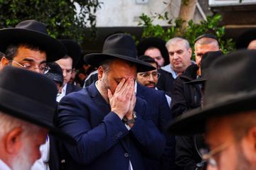 Israël enterre ses morts et craint une «vague» d'attaques