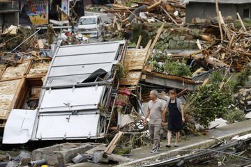 Japon : la recherche de survivants se poursuit après des inondations meurtrières