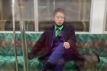 Japon: un homme déguisé en Joker poignarde des gens dans le métro de Tokyo