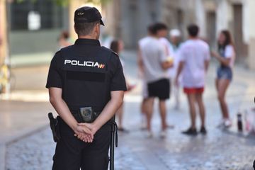 L'Espagne commence à équiper ses policiers de caméras-piétons