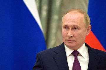 La Russie annonce la fin de manoeuvres et le départ de forces de Crimée