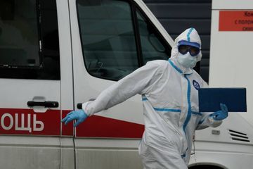La Russie franchit le cap des 1000 morts et 100 000 cas de coronavirus