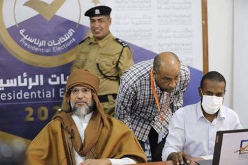 Le fils de l'ex-dictateur Kadhafi candidat surprise à la présidentielle en Libye