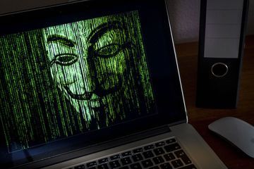 Le mouvement Anonymous prétend avoir piraté des chaînes de télévision russes