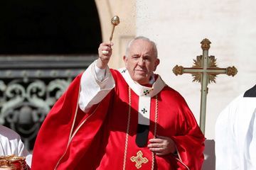 Le pape appelle à une «trêve de Pâques» en Ukraine pour «arriver à la paix»
