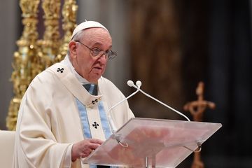Le pape fustige les violences contre les femmes, un «outrage» à Dieu