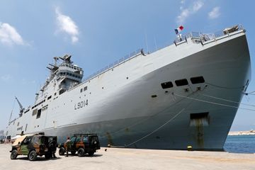 Le porte-hélicoptères Tonnerre a accosté à Beyrouth pour l'opération 