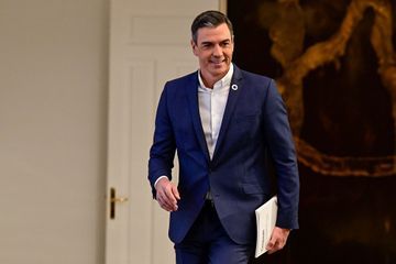 Le Premier ministre espagnol appelle à tomber la cravate pour réduire la facture d'énergie