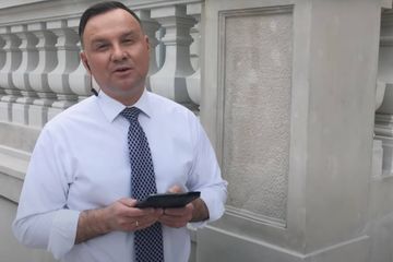 Le rap du président polonais Andrzej Duda contre le coronavirus