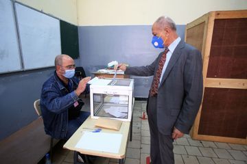 Les Algériens votent au compte-gouttes pour le 