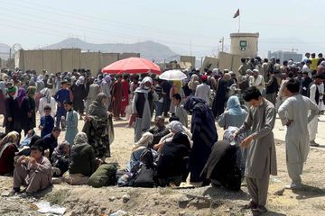 Les talibans entravent le départ d'Afghans à l'aéroport de Kaboul