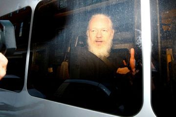 Londres autorise l'extradition aux Etats-Unis de Julian Assange, qui fera appel