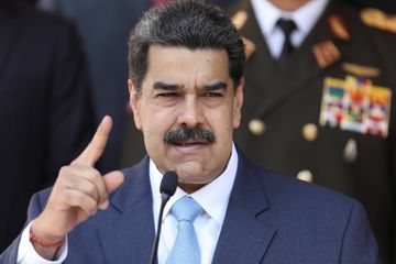Nicolas Maduro poursuivi pour 