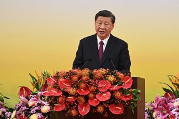 Xi Jinping salue la 