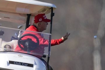 Pour Thanksgiving, Donald Trump file au golf