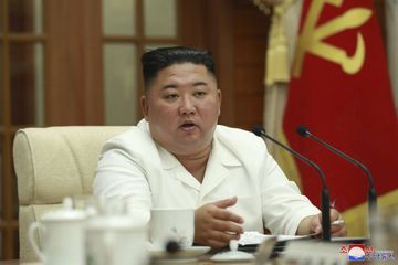 Pyongyang diffuse des images de Kim Jong Un contre les rumeurs sur sa santé