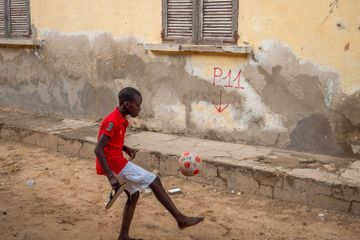 Sénégal: il rêvait de foot et d'Europe et meurt en mer, son père interpellé