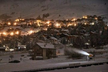 Suisse : des Britanniques en quarantaine dans une station de ski s'enfuient
