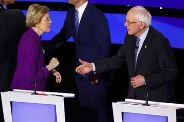 Tensions entre Elizabeth Warren et Bernie Sanders, amis et rivaux