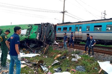 Thaïlande: une collision entre un train et un autocar fait au moins 18 morts