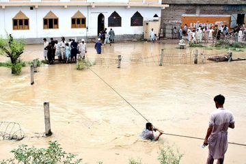 «Tout est détruit»: les rescapés des inondations au Pakistan implorent de l'aide