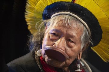 Très affaibli, le cacique Raoni hospitalisé