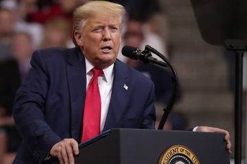 Trump demande à la justice la clémence pour son ami... 4 procureurs démissionnent