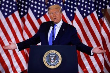 Trump demande l'arrêt du décompte... ce qui donnerait la victoire à Biden