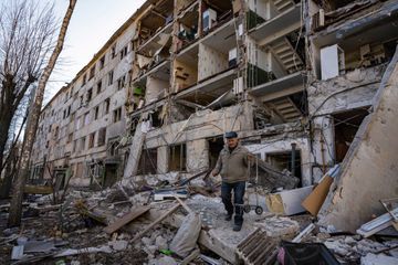 Ukraine : dans les décombres de Kharkiv