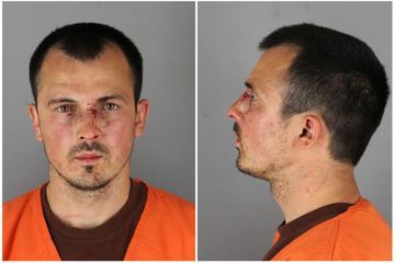 Un conducteur fonce avec son camion sur la foule de manifestants à Minneapolis