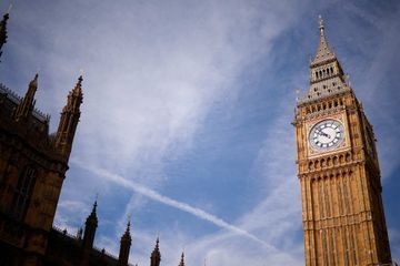 Un député britannique arrêté pour viol remis en liberté sous caution