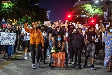 Un homme tué par balles à Austin en marge d'une manifestation