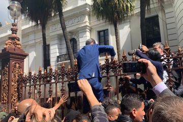 Venezuela : Quand Juan Guaido tente d'escalader le Parlement