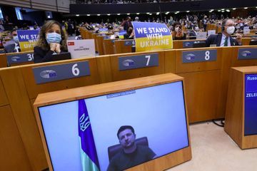 Volodymyr Zelensky assure au Parlement européen : «Personne ne va nous briser»