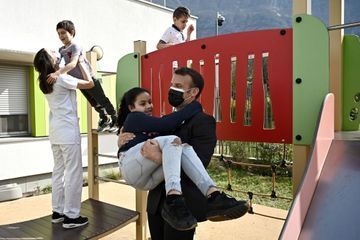 Autisme : Macron à la rencontre des familles et des soignants
