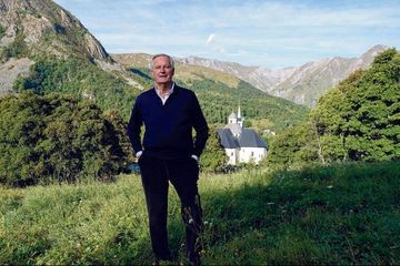 Baromètre des personnalités: Barnier et Bertrand poussent, Hidalgo dégringole