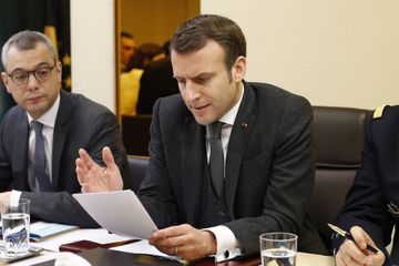Coronavirus : Emmanuel Macron réunit un Conseil de défense dimanche