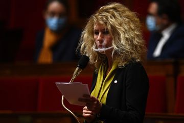 Coronavirus : L'Assemblée interdit le port de la simple visière transparente
