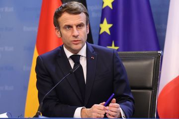 Covid-19 : Macron précise que la France n'imposera pas de tests avec les pays de l'UE