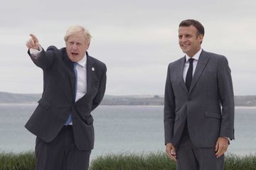 Crise des sous-marins: premiers pas vers l'apaisement entre Macron et Johnson